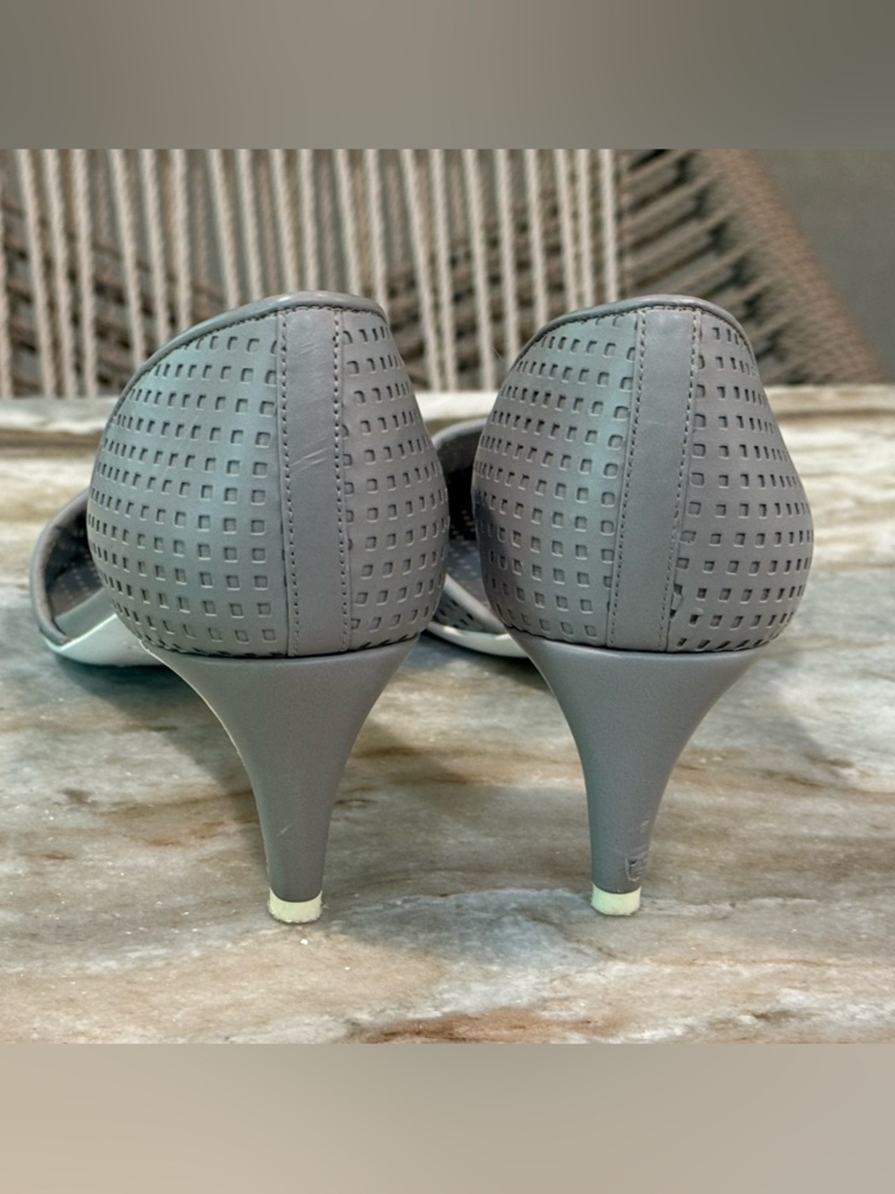 Women’s VINCE Aurelian perforated grey leather kitten heels- Size 7.5 - Picture 4 of 10